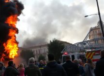 incendio distrugge palazzo a roma 10 feriti e evacuazione in corso 1761268165